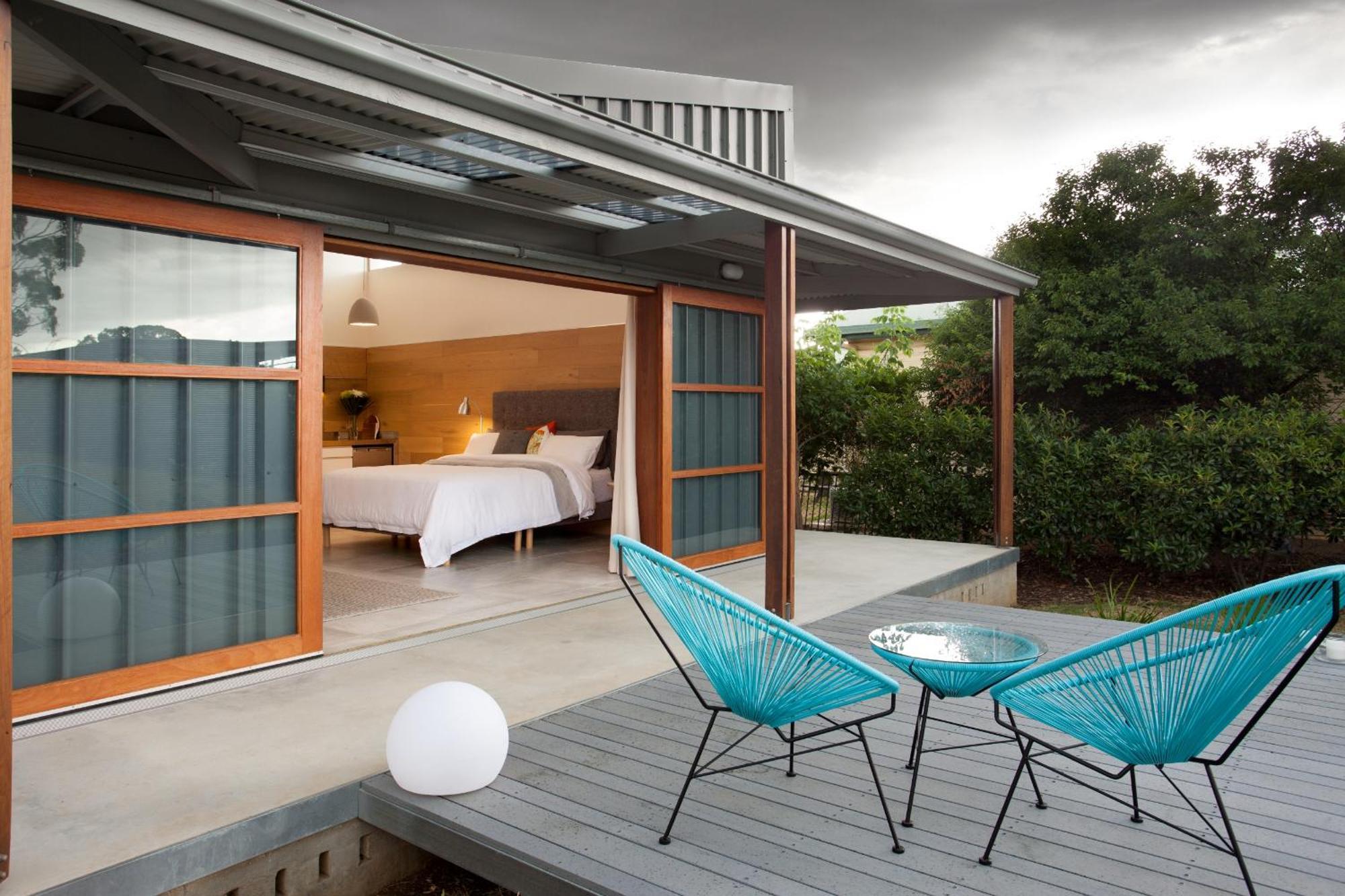 367 Villa Tamworth